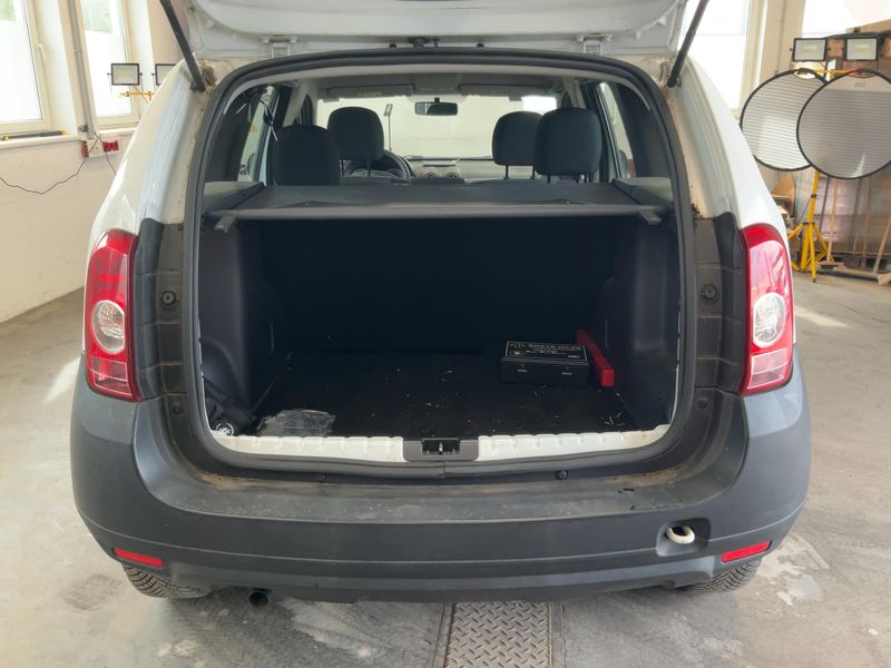Dacia Duster 1.6 E85 4x2 2012 – снимка 15