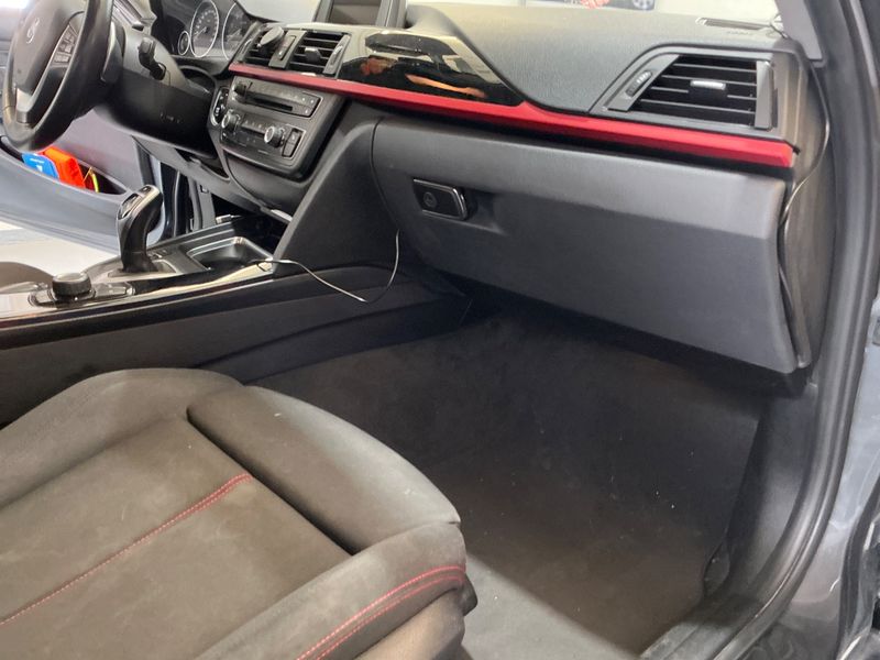 BMW 3er 320i 2013 – снимка 39