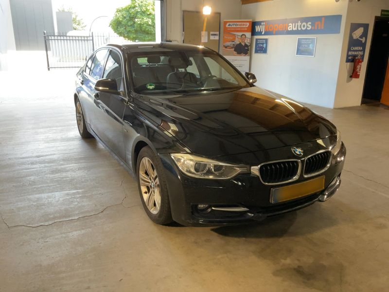 BMW 3er 316i 2013 – снимка 12