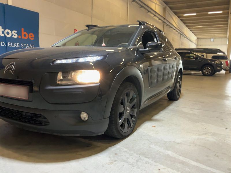 Citroen C4 Cactus 1.6 Blue-HDi Shine — zdjęcie 2