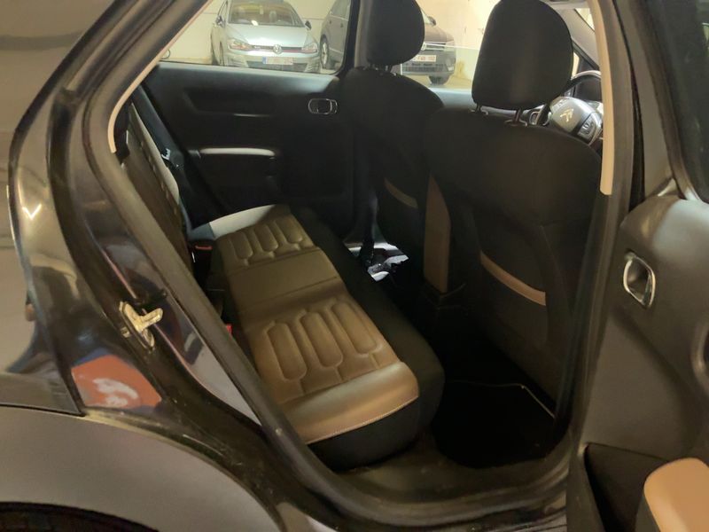 Citroen C4 Cactus 1.6 Blue-HDi Shine — zdjęcie 14