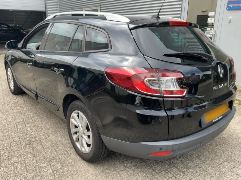 Renault Megane 1.5 dCi BOSE Edition 2013 – снимка 6