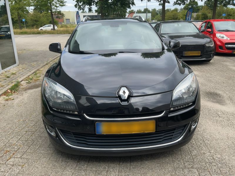 Renault Megane 1.5 dCi BOSE Edition 2013 – снимка 14