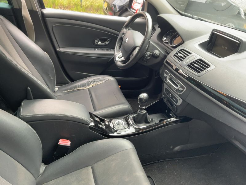 Renault Megane 1.5 dCi BOSE Edition 2013 – снимка 16