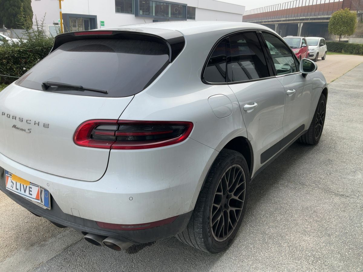 Porsche Macan 2016 — photo 9