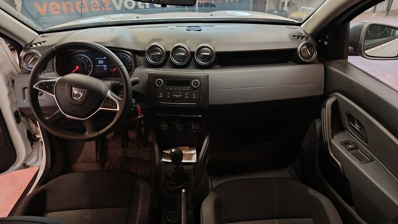 Dacia Duster 1.5 Blue dCi Essential 4x4 — zdjęcie 12