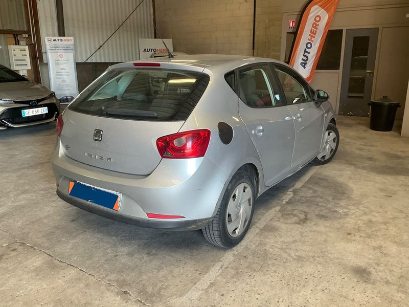 Seat Ibiza 1.2 TDI Stylance / Style 2011 – снимка 2