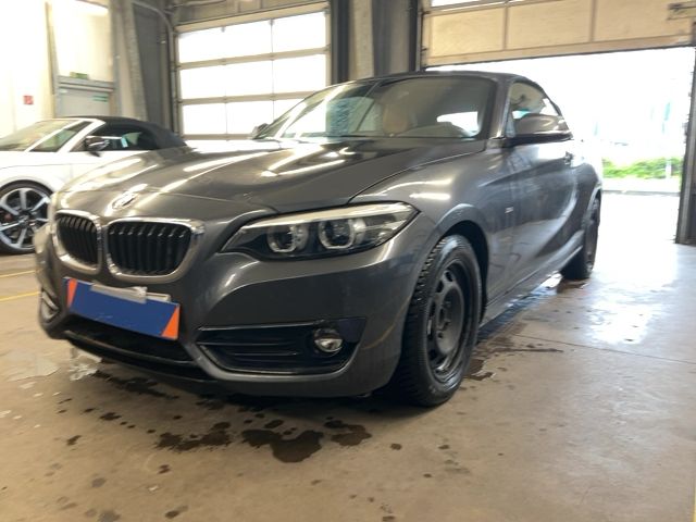2er 218d Sport Line