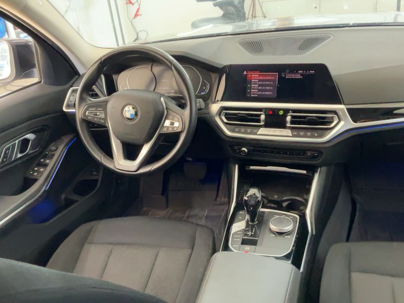 BMW 3er 318d Mild-Hybrid Advantage — zdjęcie 12