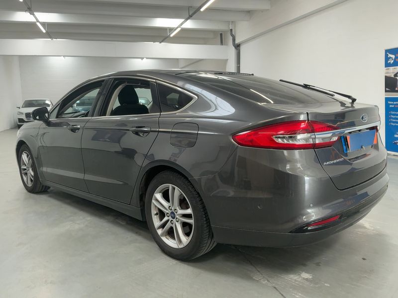 Ford Mondeo 2.0 TDCi EcoBlue Titanium — zdjęcie 3