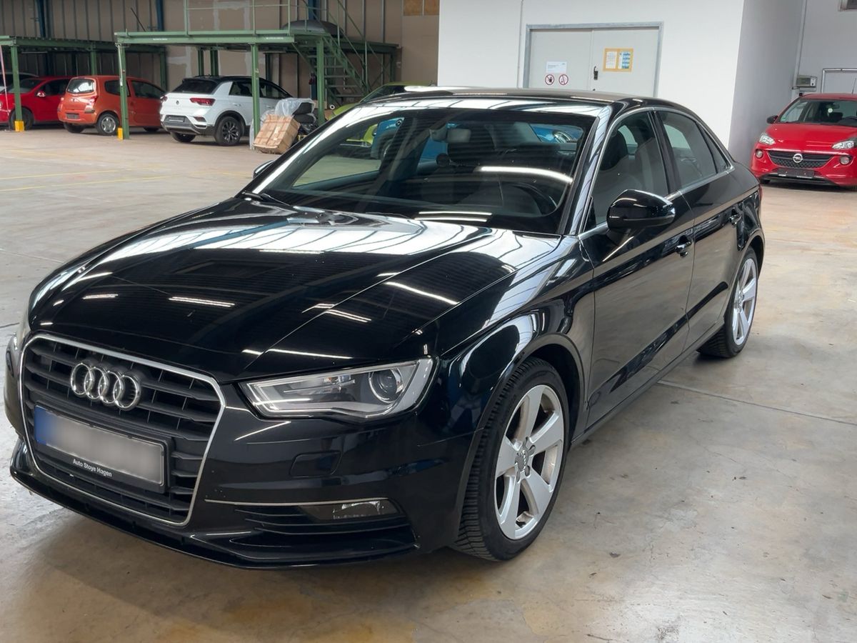 Audi A3 2016 — photo 1