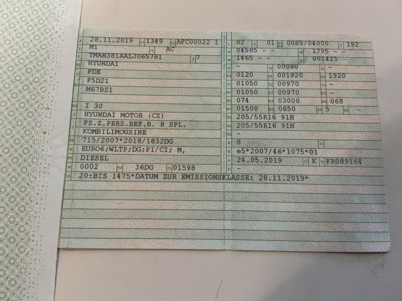 Hyundai i30 1.6 CRDi YES! — zdjęcie 15