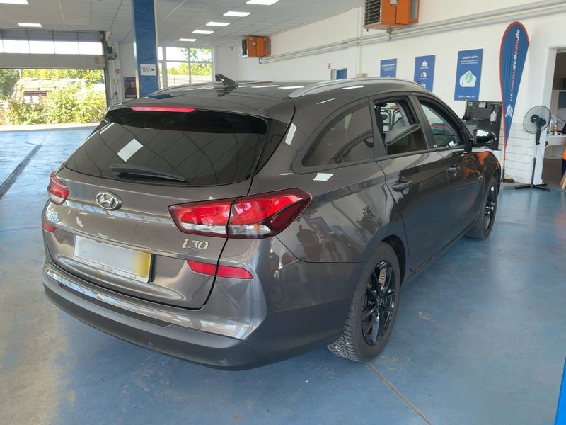 Hyundai i30 1.6 CRDi YES! — zdjęcie 6
