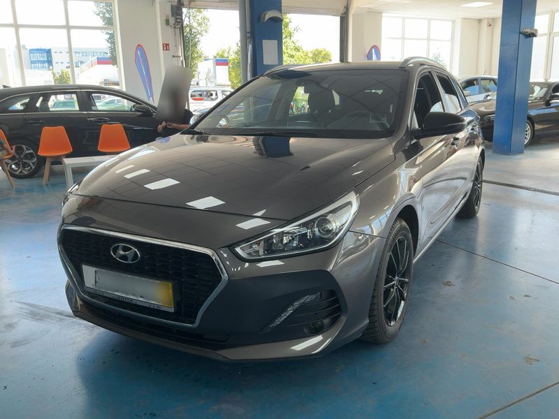 Hyundai i30 1.6 CRDi YES!