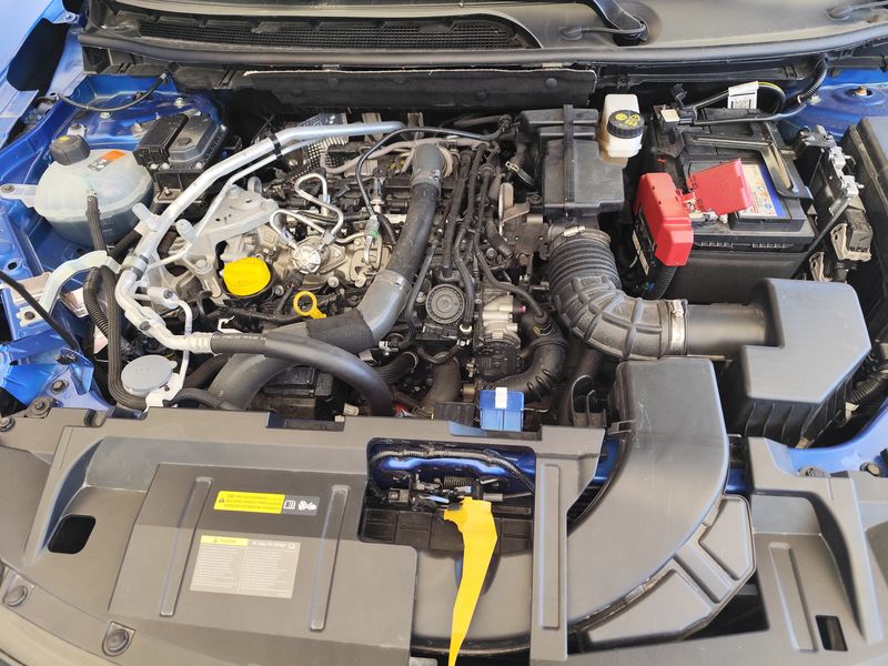 Nissan Qashqai 1.3 DIG-T Mild-Hybrid N-Connecta — zdjęcie 8