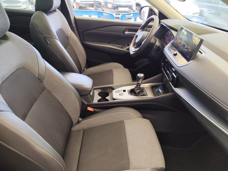Nissan Qashqai 1.3 DIG-T Mild-Hybrid N-Connecta — zdjęcie 10