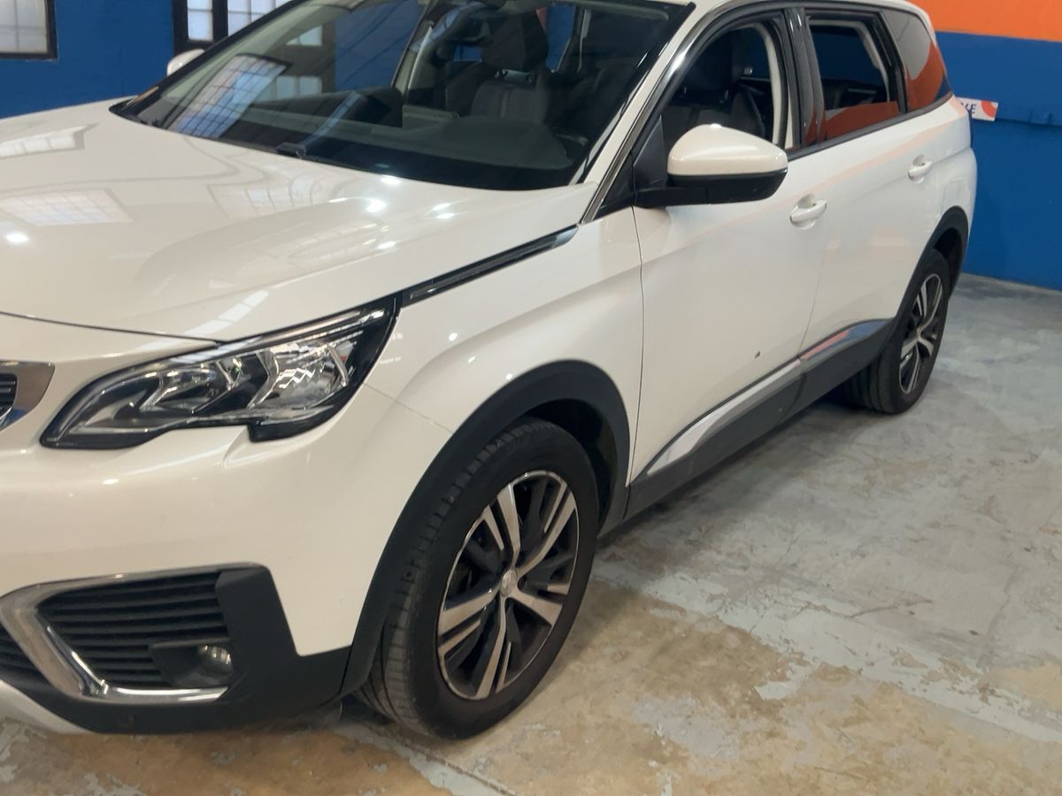 Peugeot 5008 d'occasion