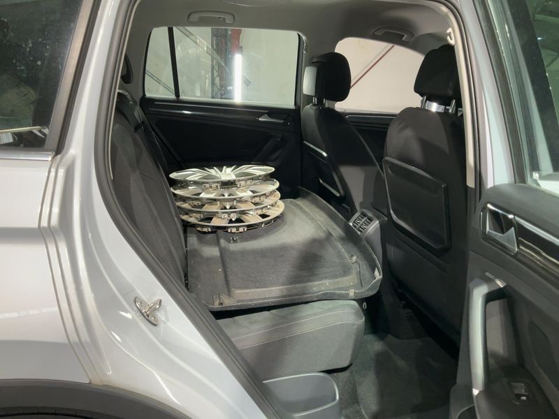 Volkswagen Tiguan 2.0 TDI Highline 4Motion BlueMotion Tech 2018 – снимка 20