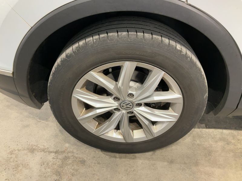 Volkswagen Tiguan 2.0 TDI Highline 4Motion BlueMotion Tech 2018 – снимка 9