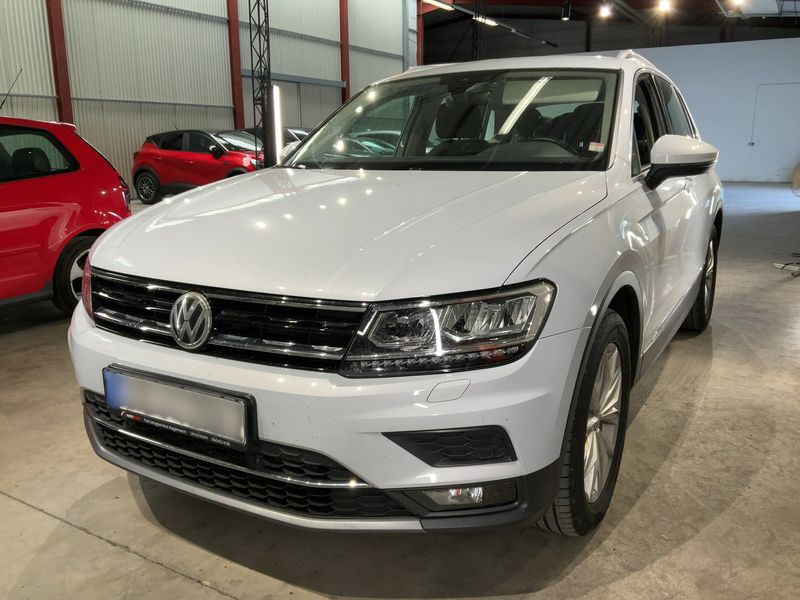 Volkswagen Tiguan 2.0 TDI Highline 4Motion BlueMotion Tech 2018 – снимка 1