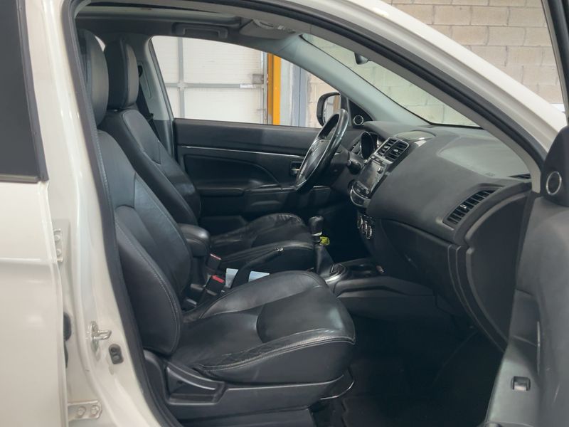 Mitsubishi ASX 1.8 DI-D Kaiteki 2WD — zdjęcie 11