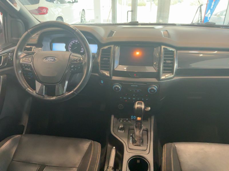 Ford Ranger 2.0 TDCi Doppelkabine 4x4 Wildtrak — zdjęcie 12