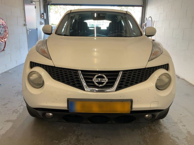 Nissan Juke 1.6 Tekna — zdjęcie 9