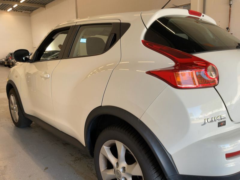 Nissan Juke 1.6 Tekna — zdjęcie 3