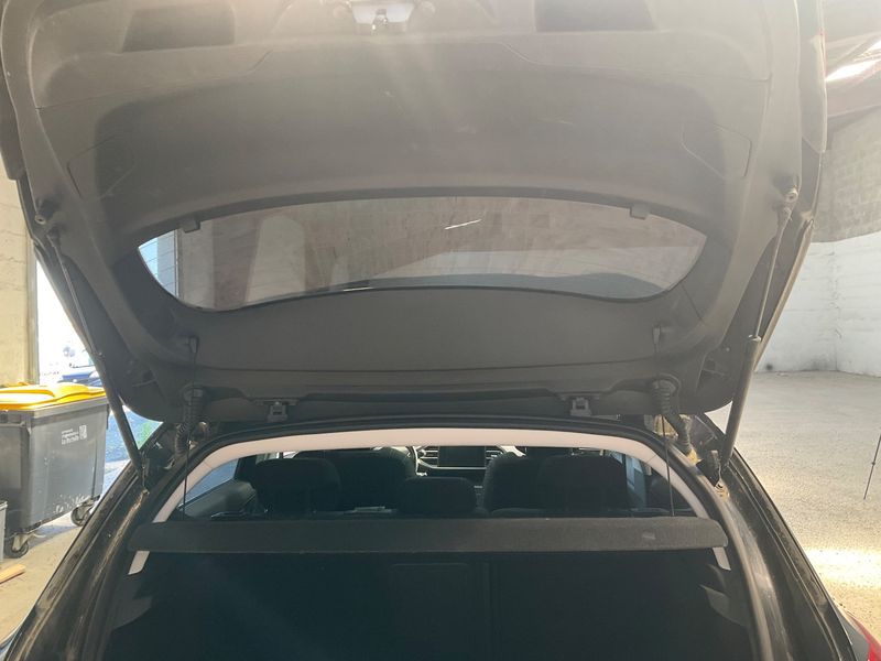 Peugeot 308 1.6 e-HDi Allure — zdjęcie 10