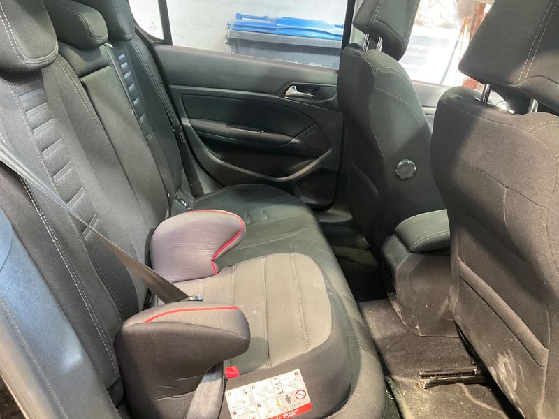 Peugeot 308 1.6 e-HDi Allure — zdjęcie 14