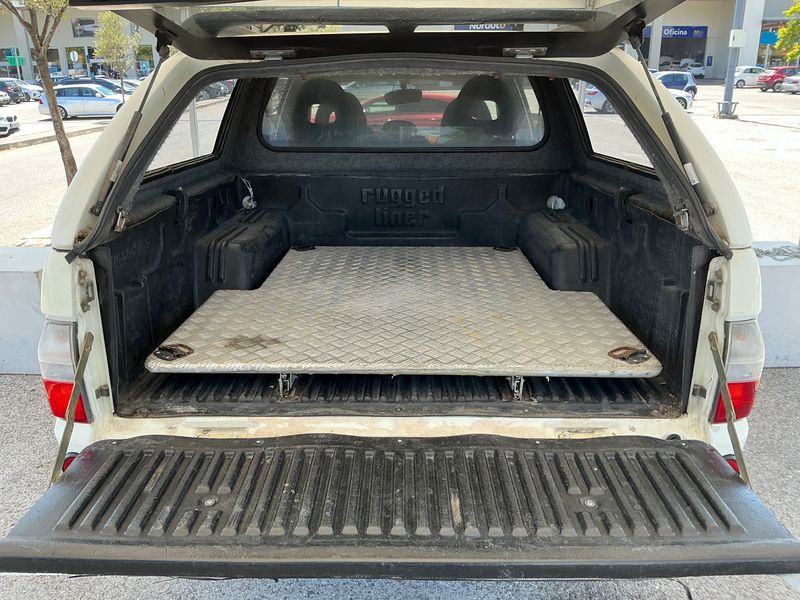 Mitsubishi L 200 2.5 TD American Sport 2500 — zdjęcie 10