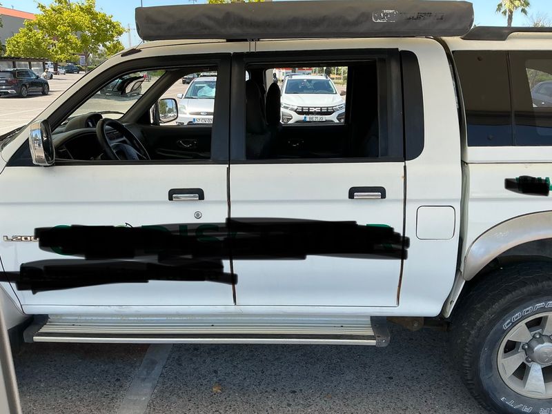 Mitsubishi L 200 2.5 TD American Sport 2500 — zdjęcie 4