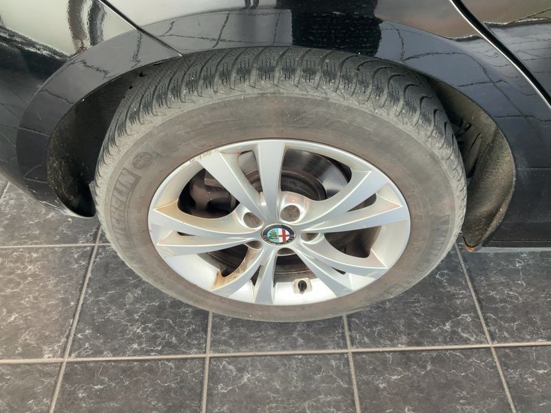 Alfa Romeo Giulietta 1.6 JTDM Distinctive 2012 – снимка 9