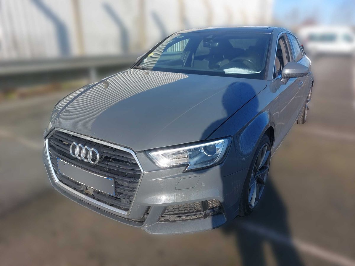 Audi A3 2018 — photo 1