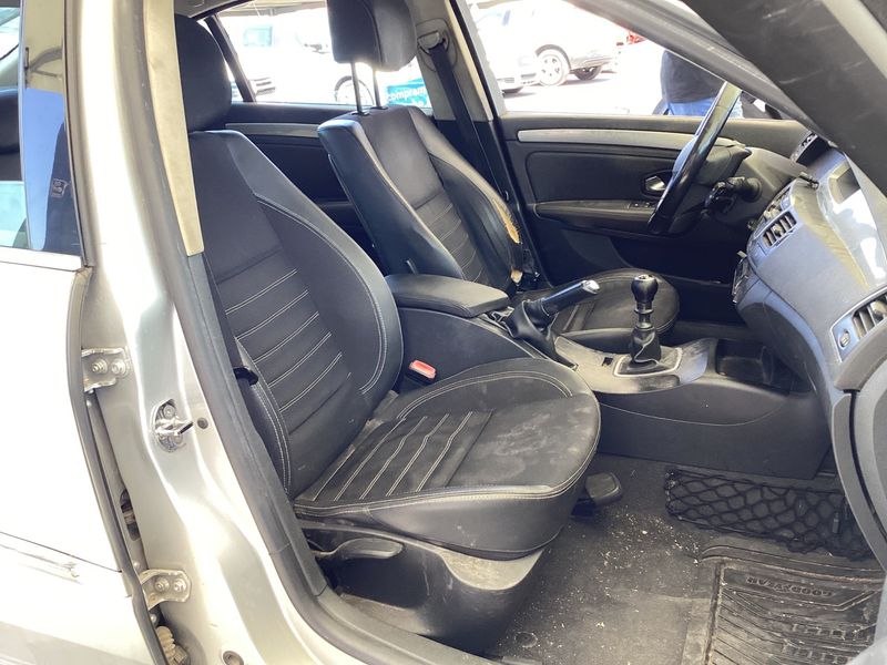 Renault Laguna 1.5 dCi Emotion 2014 – снимка 3