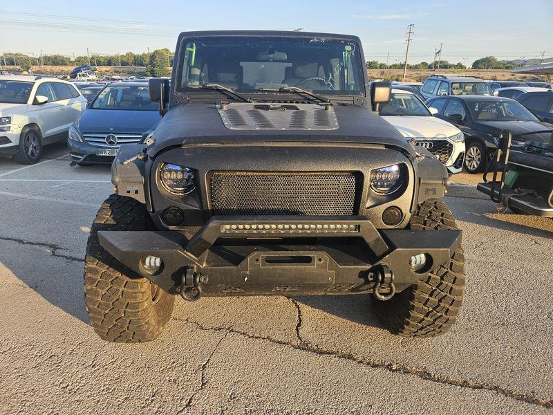 Jeep Wrangler Unlimited 2.8 CRD Sahara — zdjęcie 9