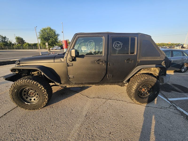 Jeep Wrangler Unlimited 2.8 CRD Sahara — zdjęcie 4