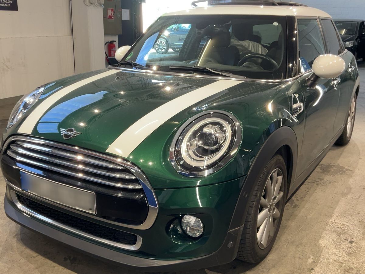 MINI Cooper 2018 — photo 1