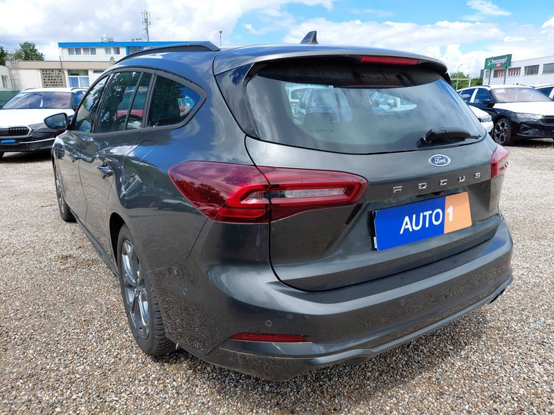 Ford Focus 1.5 TDCi EcoBlue ST-Line — zdjęcie 3