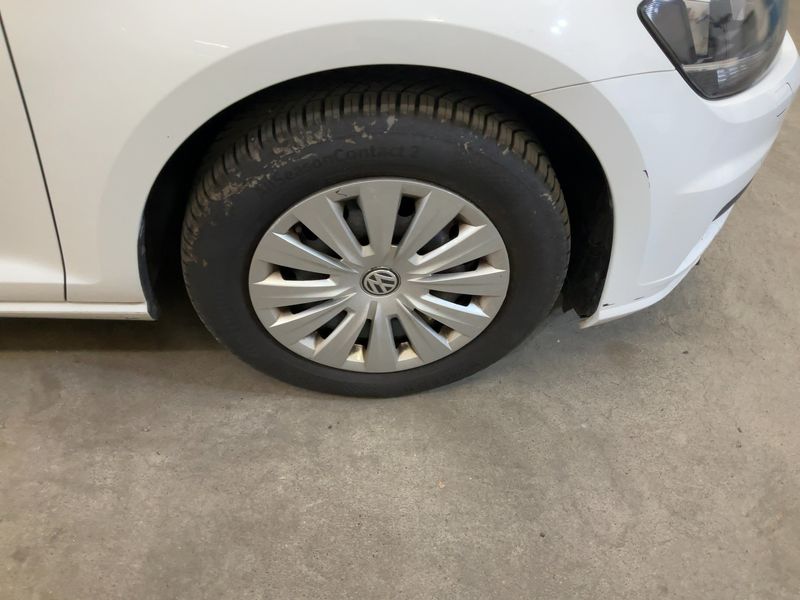 Volkswagen Golf VII 1.0 TSI Trendline BlueMotion Tech 2019 – снимка 11