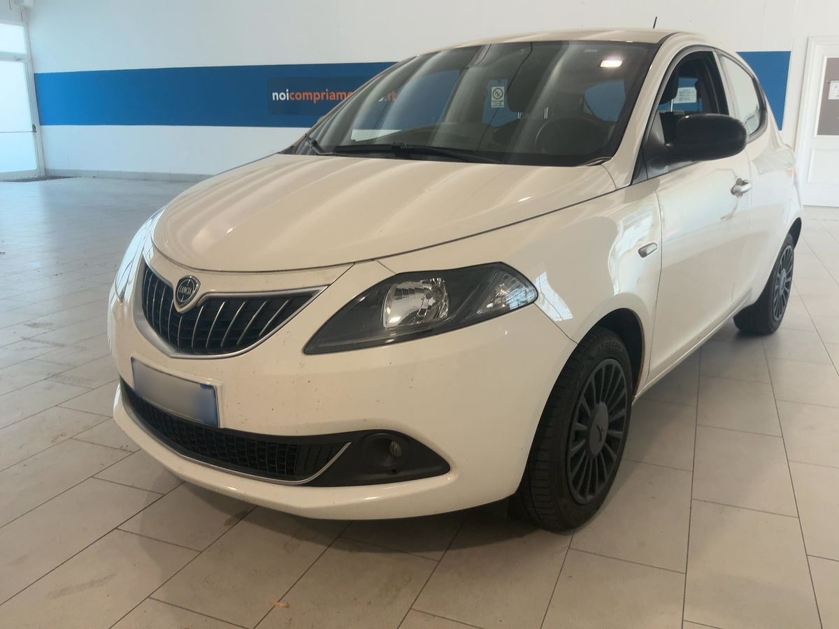 Lancia Ypsilon 2021