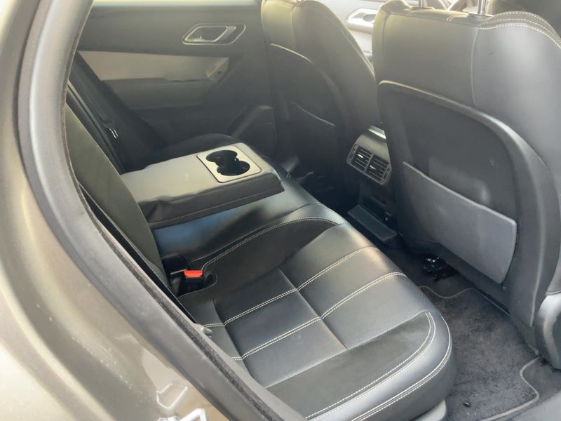 Land Rover Range Rover Velar P400e Plug-in Hybrid R-Dynamic — zdjęcie 14