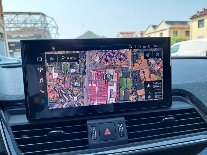 Audi Q5 50 TFSIe quattro S line — zdjęcie 12