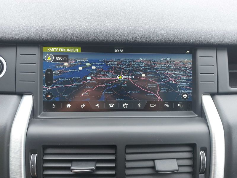 Land Rover Discovery Sport 2.0 Td4 HSE Luxury — zdjęcie 13