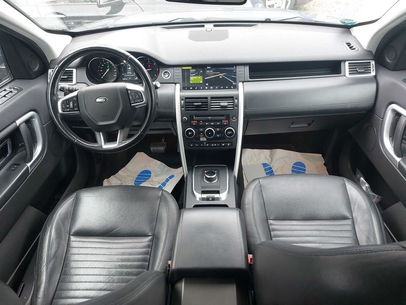 Land Rover Discovery Sport 2.0 Td4 HSE Luxury — zdjęcie 11