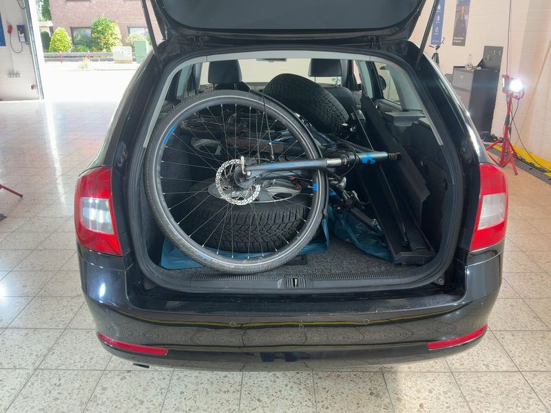 Skoda Octavia 2.0 TDI Elegance 2012 – снимка 16