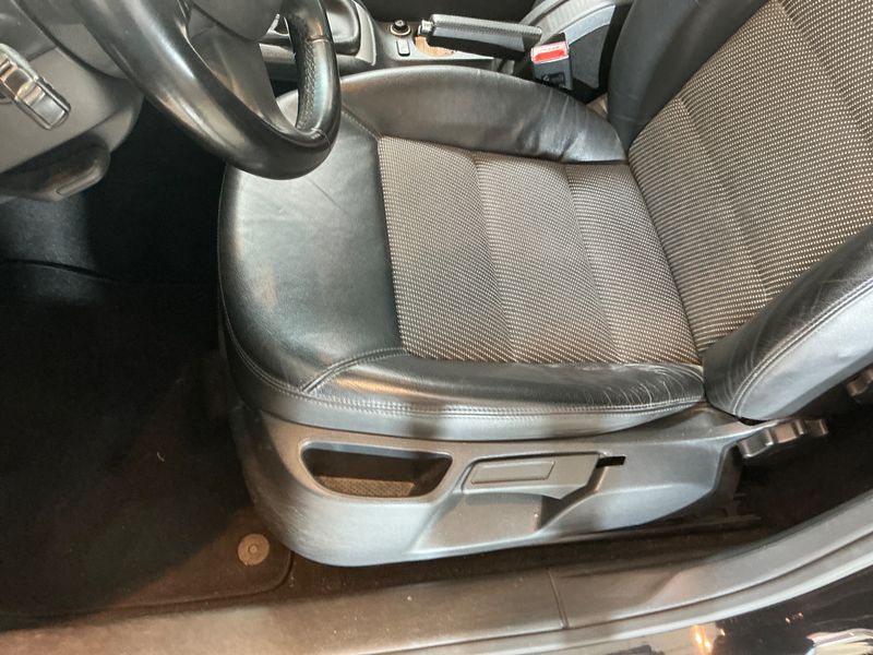 Skoda Octavia 2.0 TDI Elegance 2012 – снимка 24