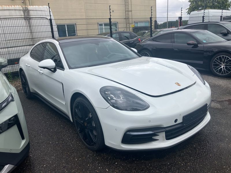Porsche Panamera 4 E-Hybrid — zdjęcie 6