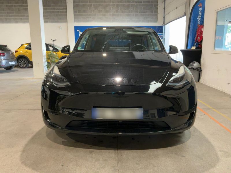 Tesla Model Y Standard Range — zdjęcie 9