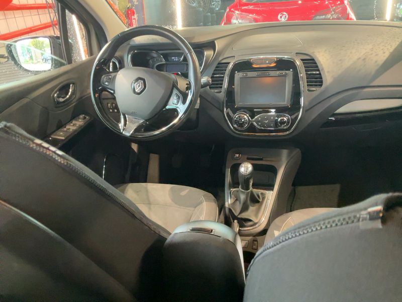 Renault Captur 1.5 dCi Energy Luxe — zdjęcie 12